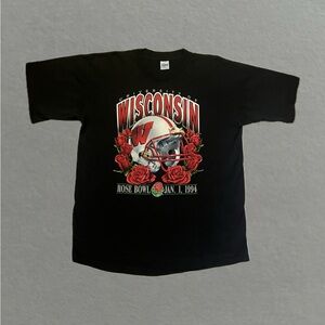NWOT Vintage 1994 University of Wisconsin Rose Bowl T-Shirt. Size XL.
